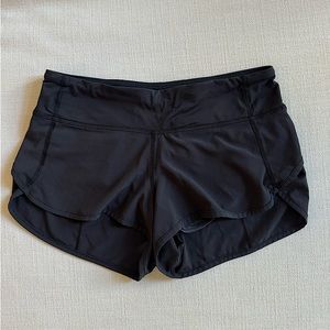 Lululemon Speed Up Low-Rise Black Lined Short 2.5” Size 4